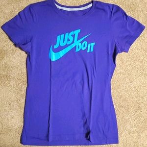 Nike tee